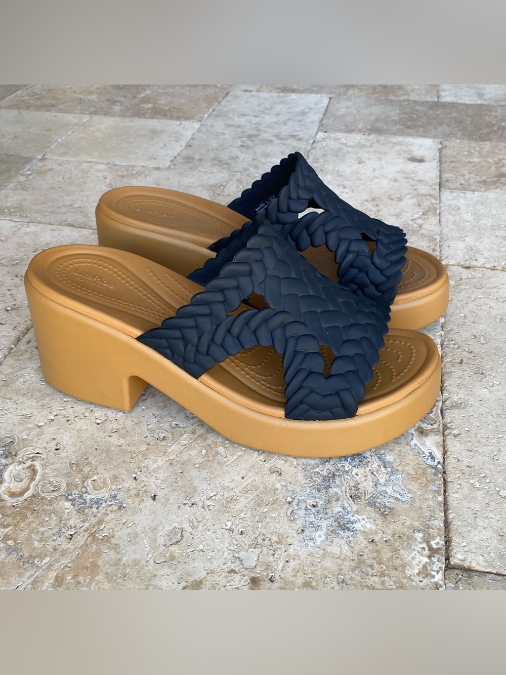 Crocs Brooklyn Woven Slide Heels Black Woven 209979 Women's SZ 9 NWOT